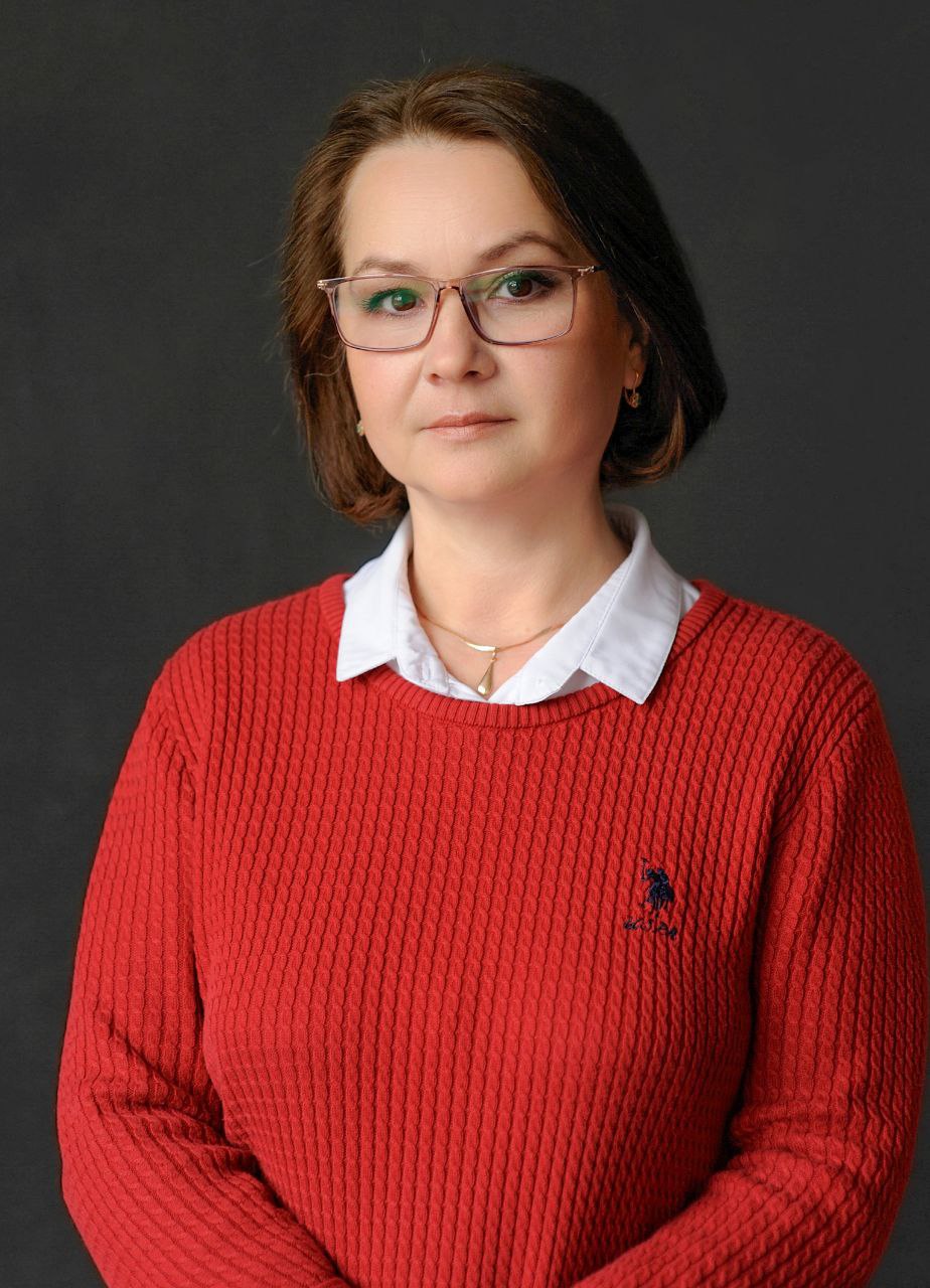 Сизова Анжела Васильевна.